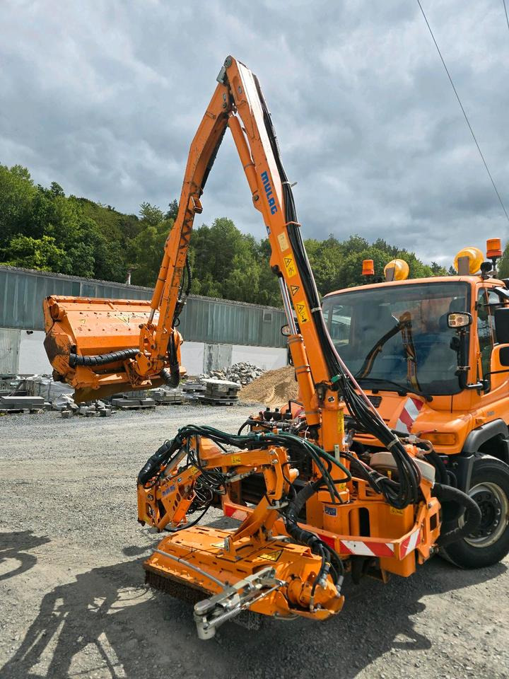 Mulag MKM 700 Mähausleger 2015 Böschungsmäher Böschungsmulcher Tandemmäher Für Unimog UGE UGN 405 427 424 U400 300 500 - Poomniiduk: pilt 2 Mulag MKM 700 Mähausleger 2015 Böschungsmäher Böschungsmulcher Tandemmäher Für Unimog UGE UGN 405 427 424 U400 300 500 - Poomniiduk: pilt 2