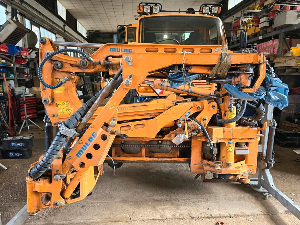 Mulag MKV 800 Mähausleger mit Randstreifenmäher MRV 350 Böschungsmäher Böschungsmulcher Hangmäher MKM700 FME 600 - Poomniiduk: pilt 1 Mulag MKV 800 Mähausleger mit Randstreifenmäher MRV 350 Böschungsmäher Böschungsmulcher Hangmäher MKM700 FME 600 - Poomniiduk: pilt 1