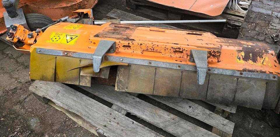 Mulag RMK 1200 Randstreifenmäher Böschungsmäher Böschungsmulcher Mähausleger - Poomniiduk: pilt 3 Mulag RMK 1200 Randstreifenmäher Böschungsmäher Böschungsmulcher Mähausleger - Poomniiduk: pilt 3