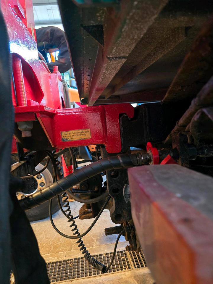 Palfinger PK3700 A Kran für Unimog Mercedes-Benz U1000 1200 1400 1600 2100 1700 1500 U 400 300 500 Greifschaufel Kingshofer Holzzange - Kraana-manipulaator: pilt 3 Palfinger PK3700 A Kran für Unimog Mercedes-Benz U1000 1200 1400 1600 2100 1700 1500 U 400 300 500 Greifschaufel Kingshofer Holzzange - Kraana-manipulaator: pilt 3
