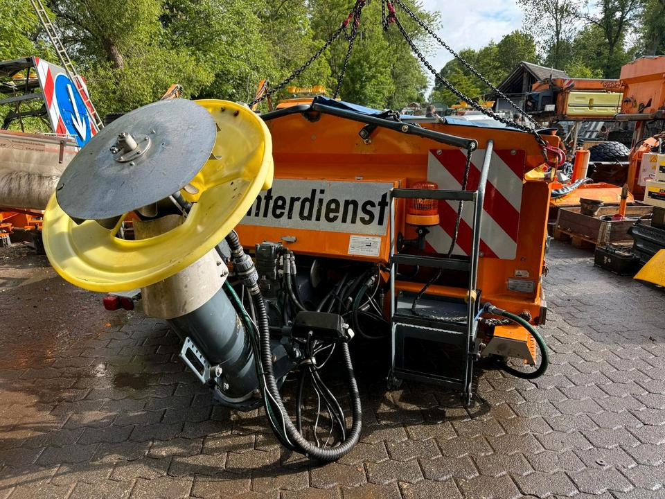 Salzstreuer Küpper-Weisser 2,7m3 IMS IMSSL F25027 HFS für Unimog UGN UGE 424 427 405 U300 U 300 400 500 MERCEDES-BENZ 218 219 318 323 423 427 327 430 429 430 435 Salzsilo Streuautomat Winterdienst - Liiva-/ Soolajaotur: pilt 2 Salzstreuer Küpper-Weisser 2,7m3 IMS IMSSL F25027 HFS für Unimog UGN UGE 424 427 405 U300 U 300 400 500 MERCEDES-BENZ 218 219 318 323 423 427 327 430 429 430 435 Salzsilo Streuautomat Winterdienst - Liiva-/ Soolajaotur: pilt 2
