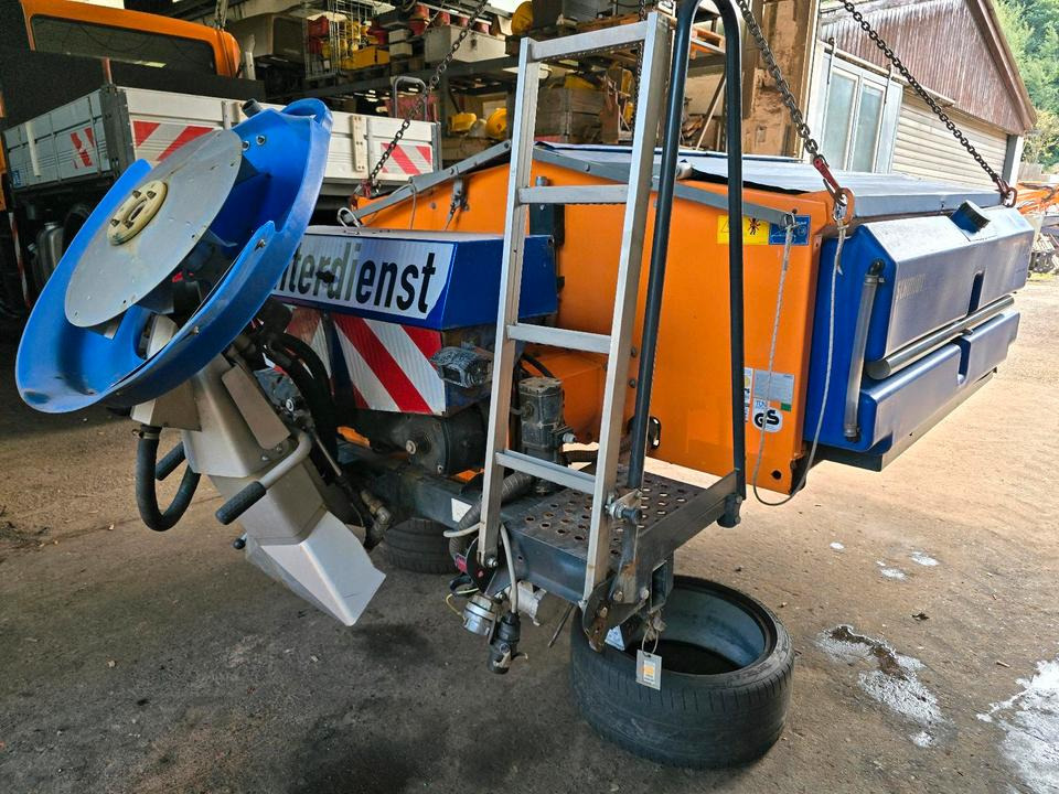 Schmidt Stratos F17L-19 Salzstreuer Streuautomat FS 30 Winterdienst Streusilo für Unimog 405 UGE UGN U 290 300 20 - Liiva-/ Soolajaotur: pilt 5 Schmidt Stratos F17L-19 Salzstreuer Streuautomat FS 30 Winterdienst Streusilo für Unimog 405 UGE UGN U 290 300 20 - Liiva-/ Soolajaotur: pilt 5