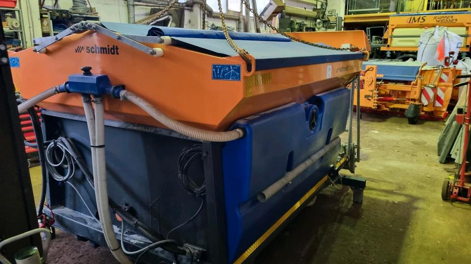 Schmidt Stratos S25K-21 Salzstreuer Salzsilo für Unimog Mercedes Benz 405 U427 430 423 530 527 318 Winterdienst Aebi Schneepflug - Liiva-/ Soolajaotur: pilt 5 Schmidt Stratos S25K-21 Salzstreuer Salzsilo für Unimog Mercedes Benz 405 U427 430 423 530 527 318 Winterdienst Aebi Schneepflug - Liiva-/ Soolajaotur: pilt 5