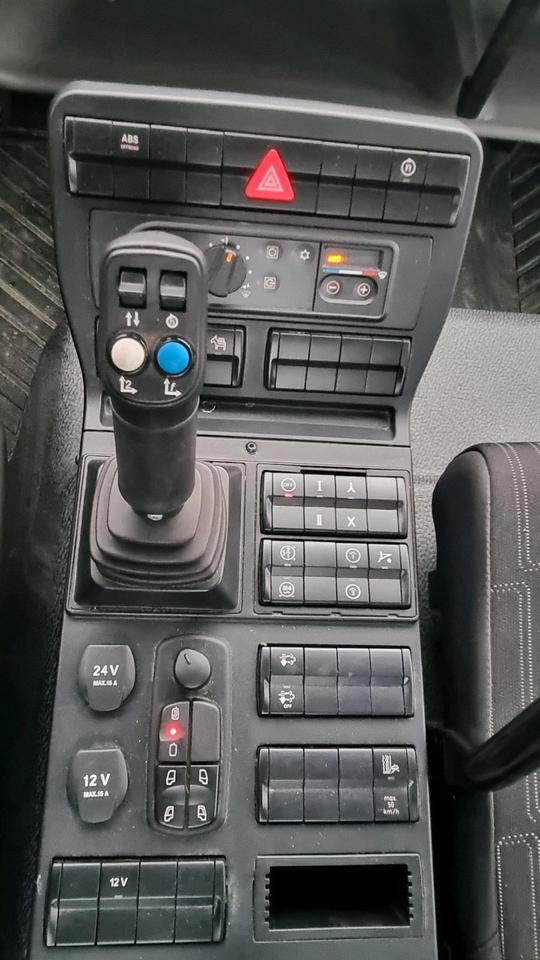 Unimog 405 U318 EAS 640-Betriebsstunden Mercedes-Benz 318 323 327 Automatik Euro6 - Madelveok/ Platvormveok, Kommunaal-/ Erisõiduk: pilt 5 Unimog 405 U318 EAS 640-Betriebsstunden Mercedes-Benz 318 323 327 Automatik Euro6 - Madelveok/ Platvormveok, Kommunaal-/ Erisõiduk: pilt 5