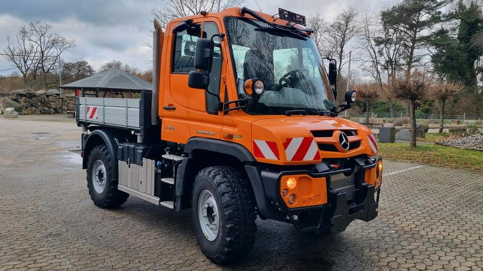 Zu vermieten Unimog 405 U318 423 429 430 Mercedes Benz 318 527 Vermietung - Lumekoristusmasina: pilt 1 Zu vermieten Unimog 405 U318 423 429 430 Mercedes Benz 318 527 Vermietung - Lumekoristusmasina: pilt 1