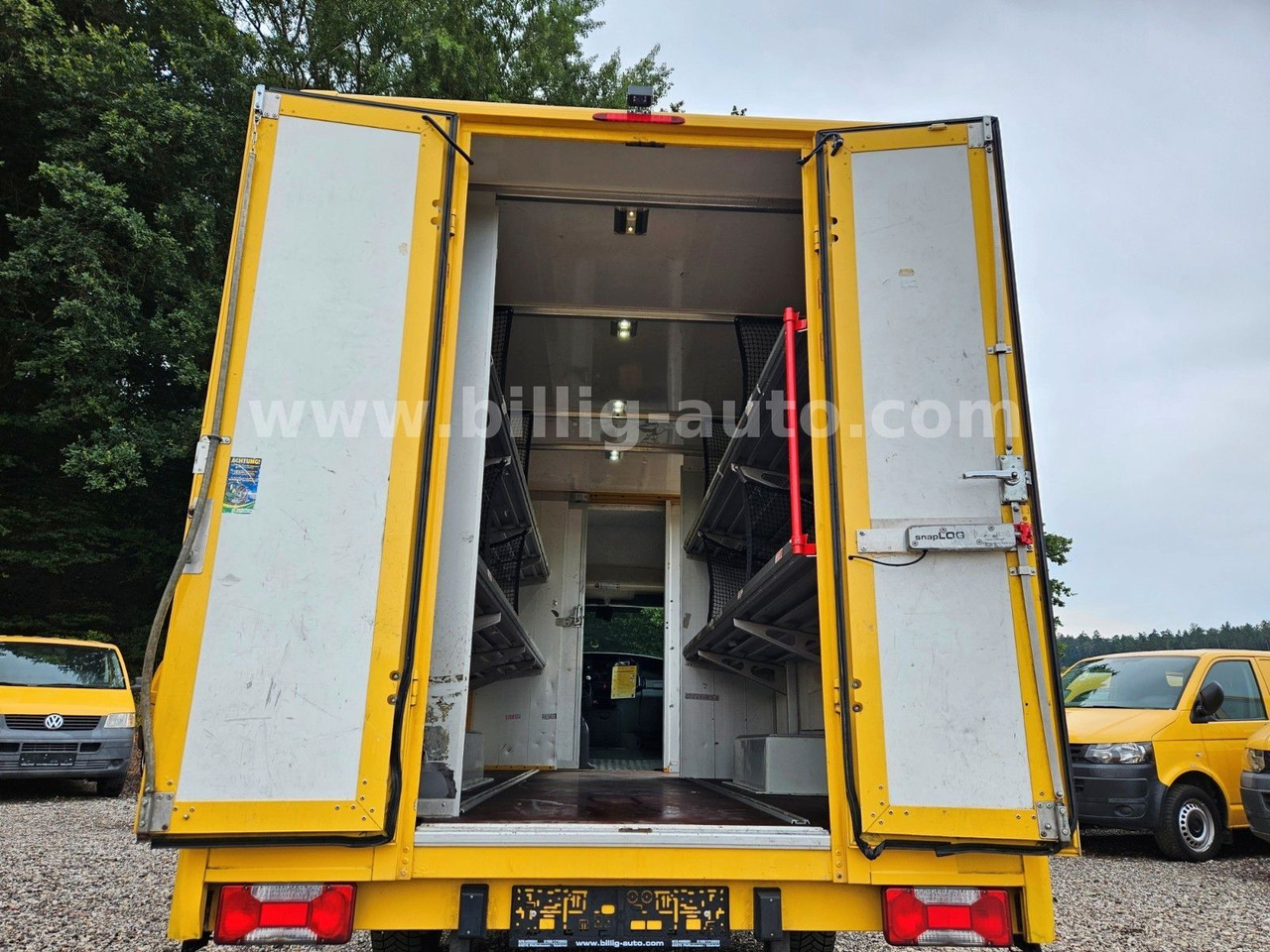 Iveco Daily 1.Hand*EU4* Regale Integralkoffer DHL POST - Toiduauto: pilt 5 Iveco Daily 1.Hand*EU4* Regale Integralkoffer DHL POST - Toiduauto: pilt 5