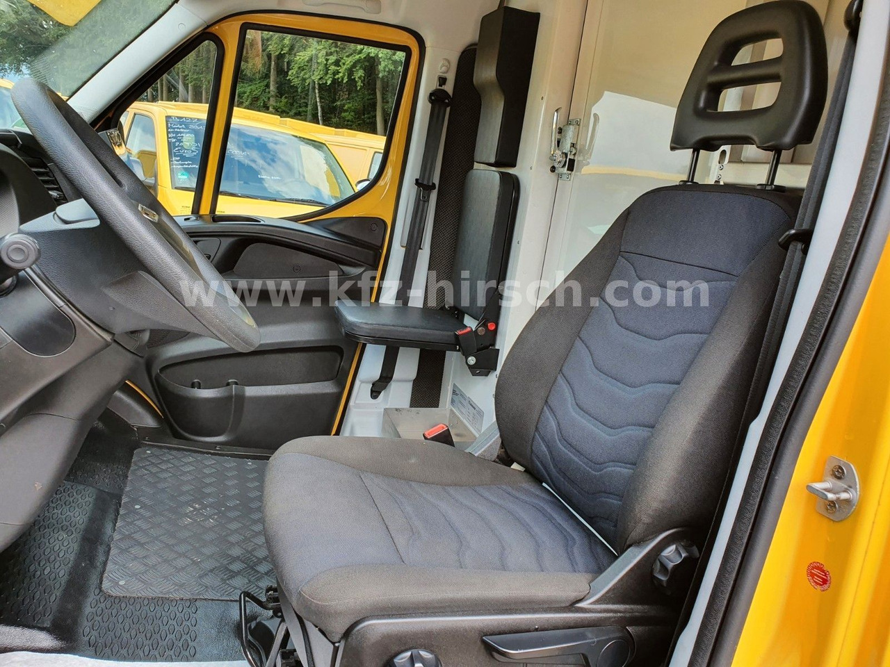 Tarbesõiduk furgoon Iveco Daily Luft*Hi-Matic*35S12*Krone*Maxi*1.Hd: pilt 12 Tarbesõiduk furgoon Iveco Daily Luft*Hi-Matic*35S12*Krone*Maxi*1.Hd: pilt 12