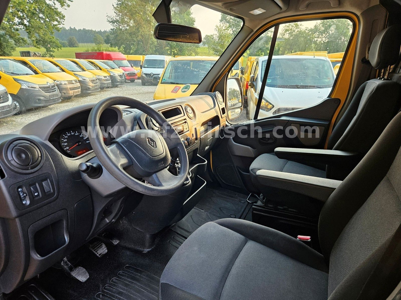 Mikrobuss Renault Master EURO 6 *Klima*EU6 Kamera* Regal Sortimo: pilt 16