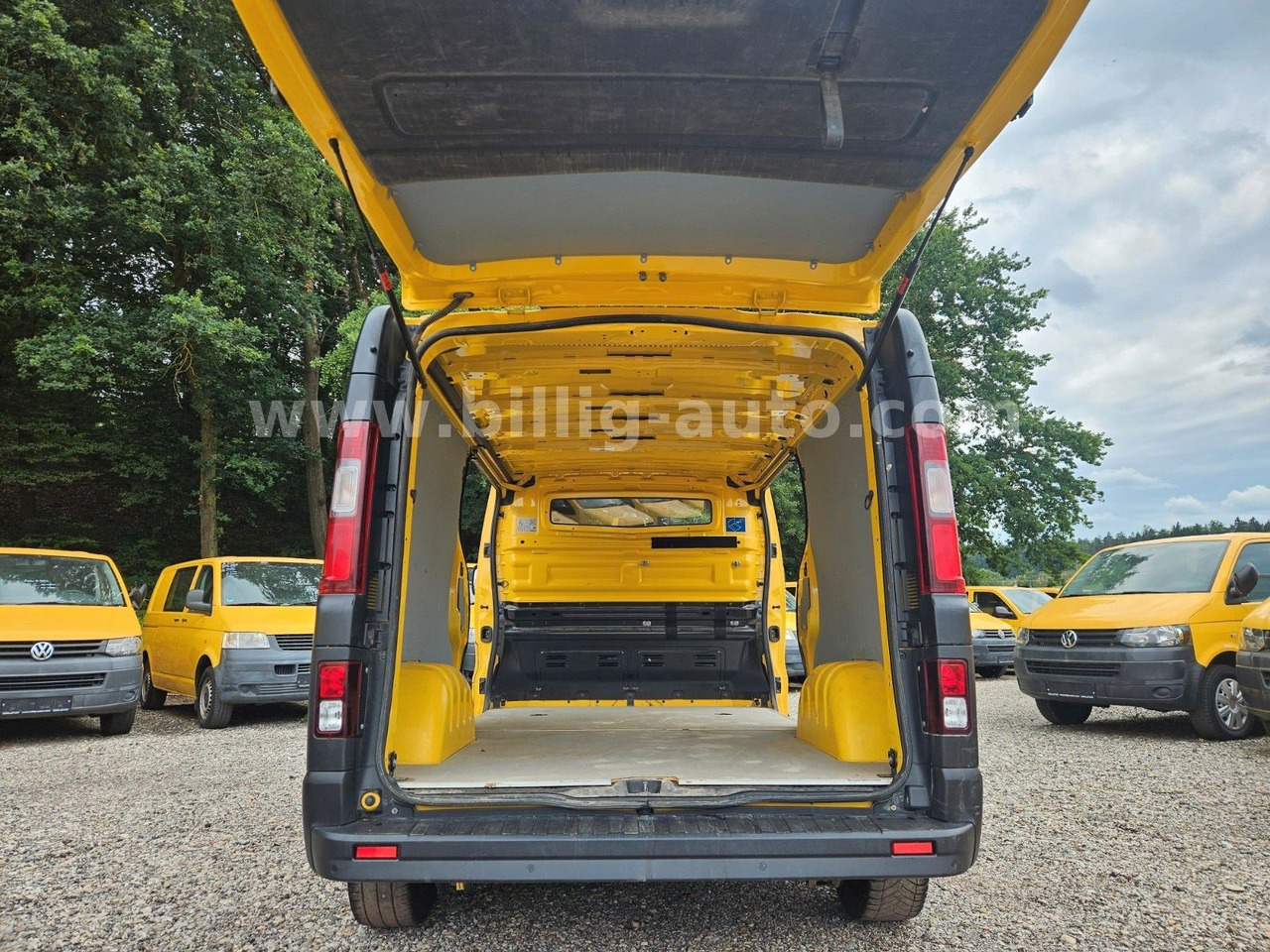 Renault Trafic L2H1 MAXI LANG 2xSCHIEBETÜR LED Kamera E6 - Väike kaubik: pilt 3 Renault Trafic L2H1 MAXI LANG 2xSCHIEBETÜR LED Kamera E6 - Väike kaubik: pilt 3