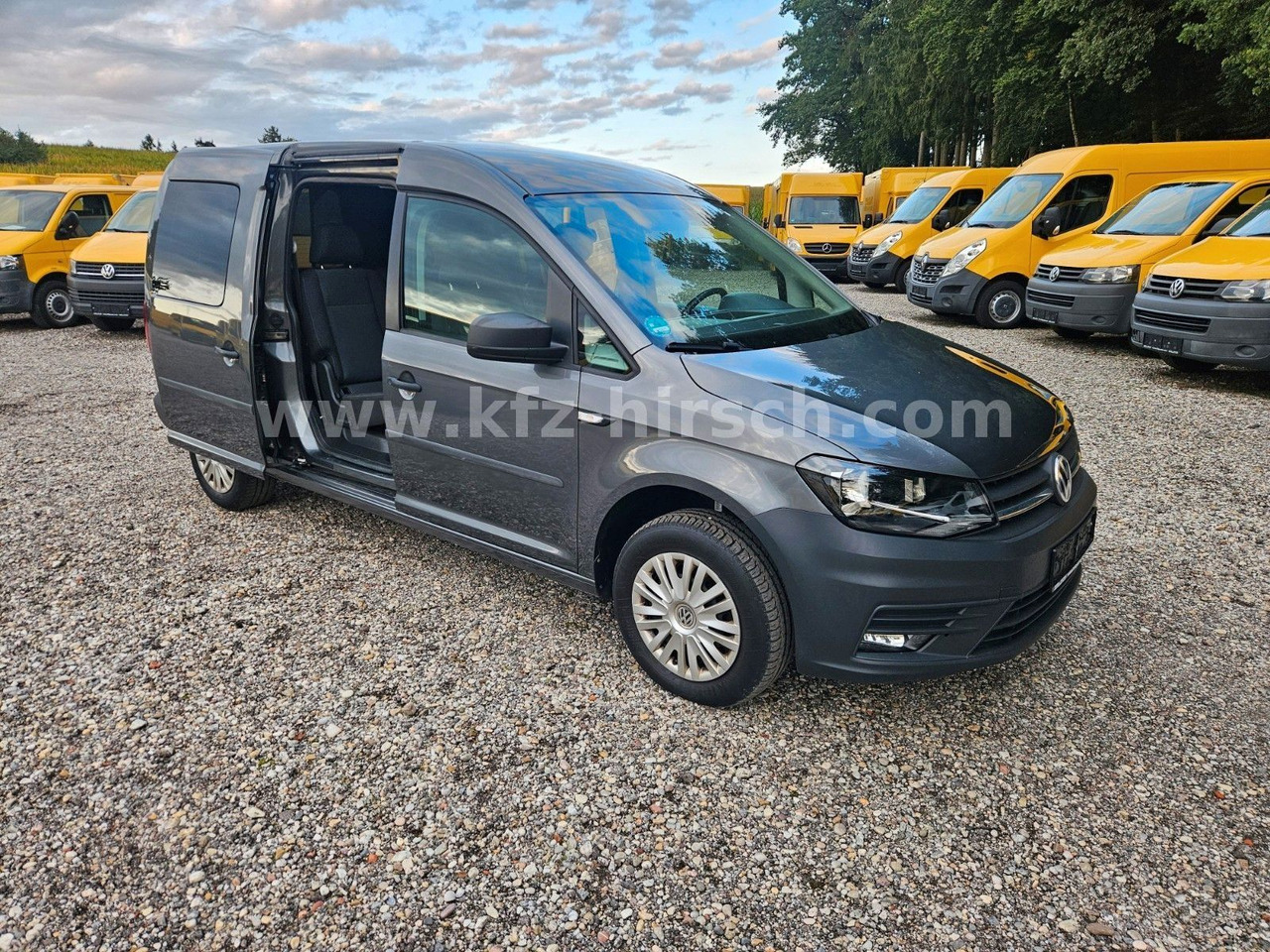Volkswagen Caddy Maxi Conceptline|Temp|Sitzhzg|NAVI|2xS-Tür - Universaal: pilt 1 Volkswagen Caddy Maxi Conceptline|Temp|Sitzhzg|NAVI|2xS-Tür - Universaal: pilt 1
