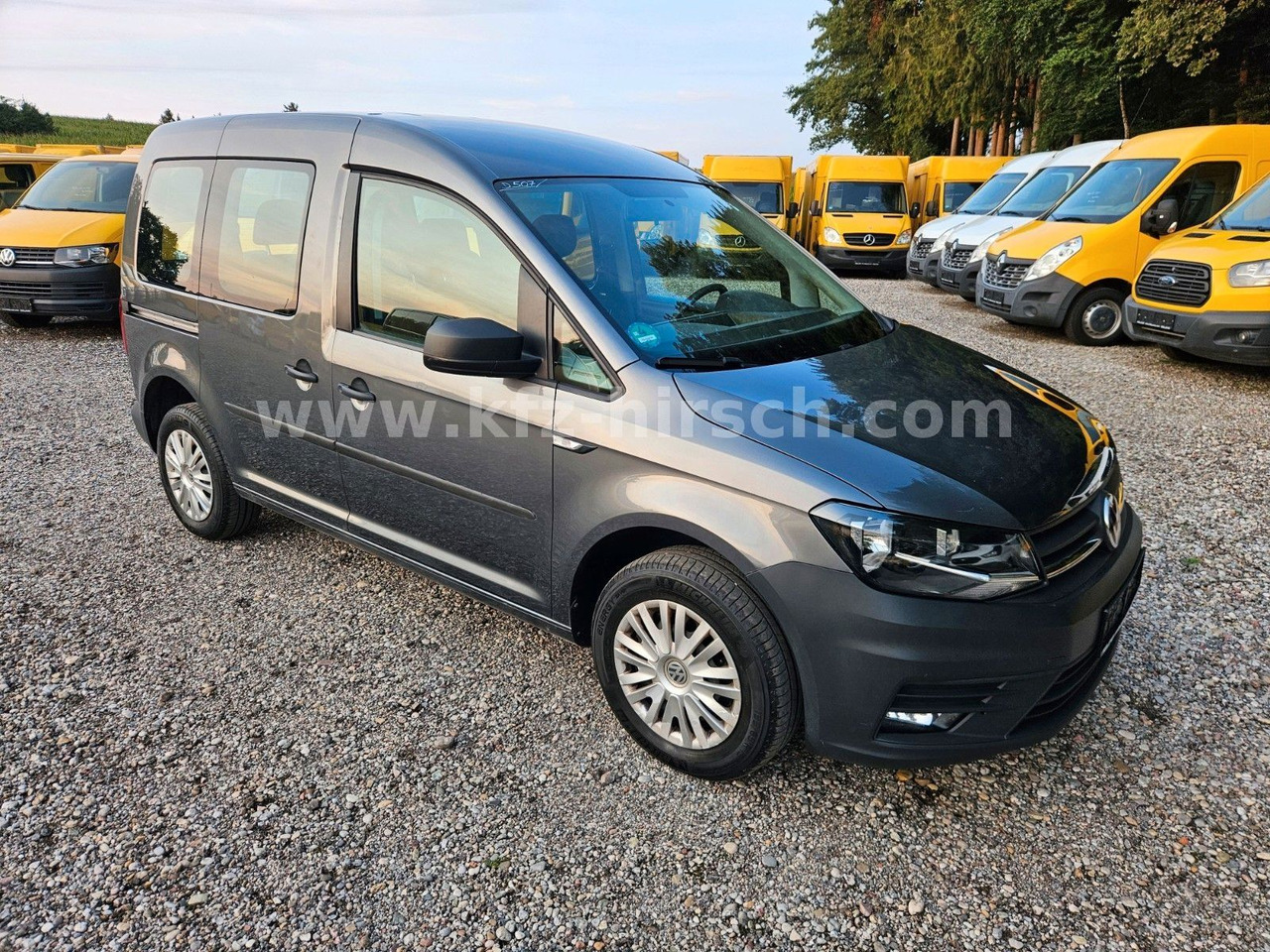 Volkswagen Caddy Temp*Sitzhzg*Navi*Blueth*2xSchiebetüre*1Hd - Mikrobuss: pilt 1 Volkswagen Caddy Temp*Sitzhzg*Navi*Blueth*2xSchiebetüre*1Hd - Mikrobuss: pilt 1