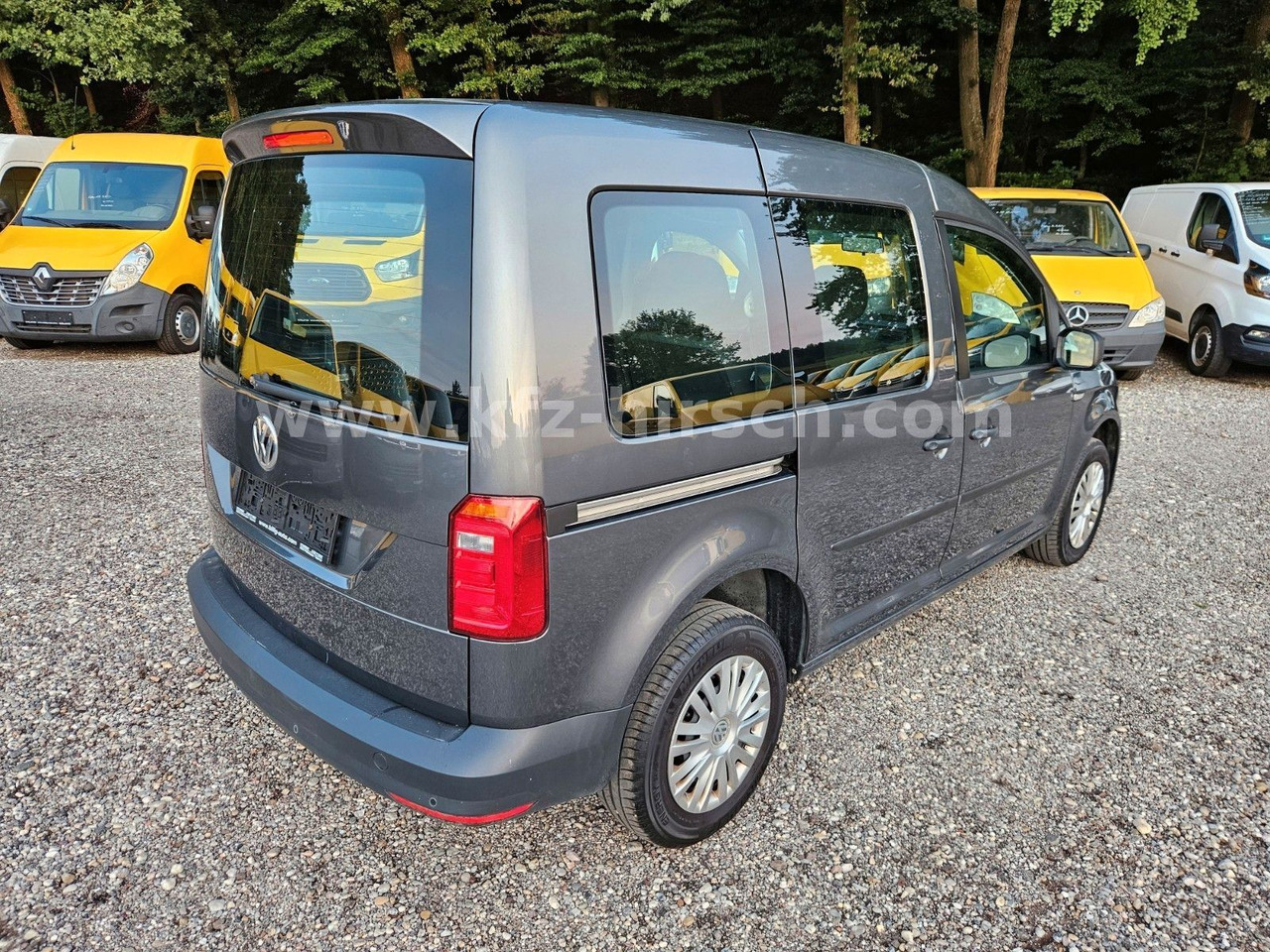 Volkswagen Caddy Temp*Sitzhzg*Navi*Blueth*2xSchiebetüre*1Hd - Mikrobuss: pilt 4 Volkswagen Caddy Temp*Sitzhzg*Navi*Blueth*2xSchiebetüre*1Hd - Mikrobuss: pilt 4