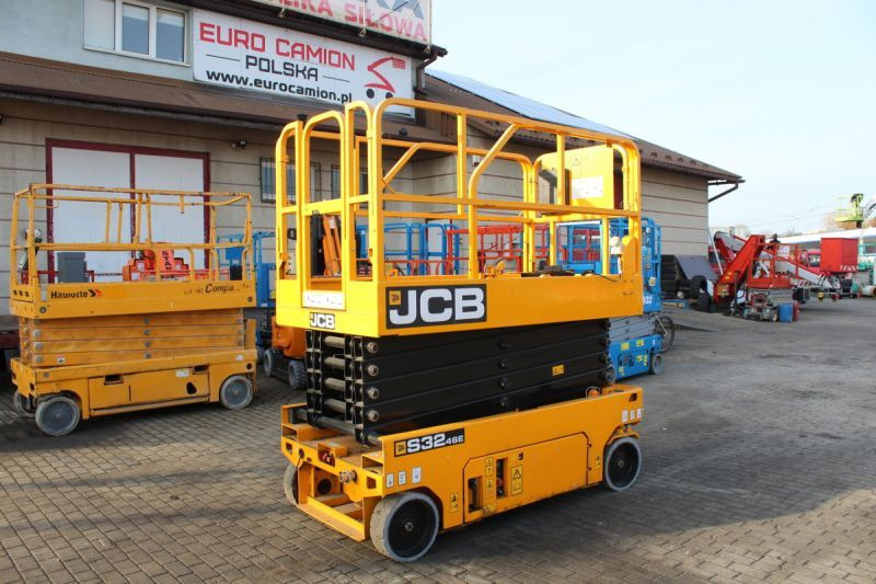 JCB podnośnik nożycowy elektryczny 12 m JCB S3246E electric scissor lift - Käärlift: pilt 1 JCB podnośnik nożycowy elektryczny 12 m JCB S3246E electric scissor lift - Käärlift: pilt 1