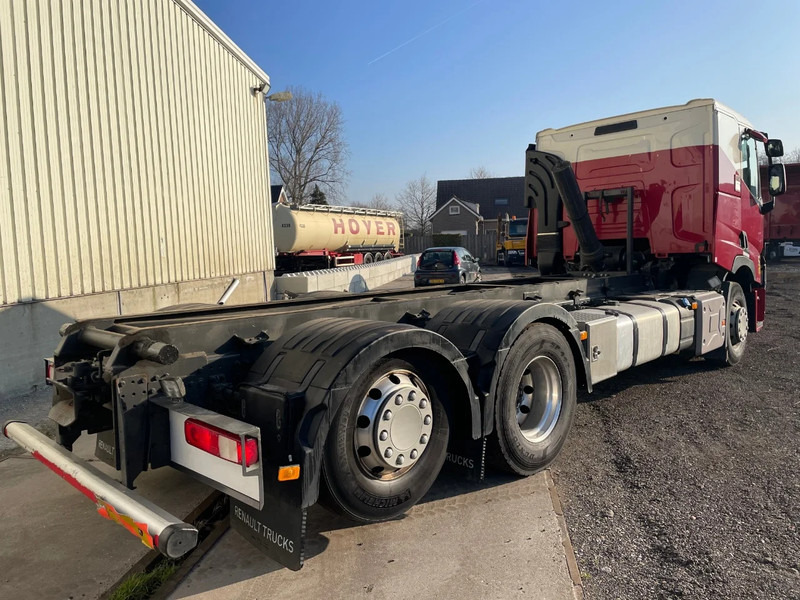 Renault T / 6x2 VOLLEDIG LUCHTGEVEERD / ALU VELGEN / HANDGESCHAKELD / LOW KM / ALU KIPPER 22.5 M3 - Kallurauto: pilt 4 Renault T / 6x2 VOLLEDIG LUCHTGEVEERD / ALU VELGEN / HANDGESCHAKELD / LOW KM / ALU KIPPER 22.5 M3 - Kallurauto: pilt 4