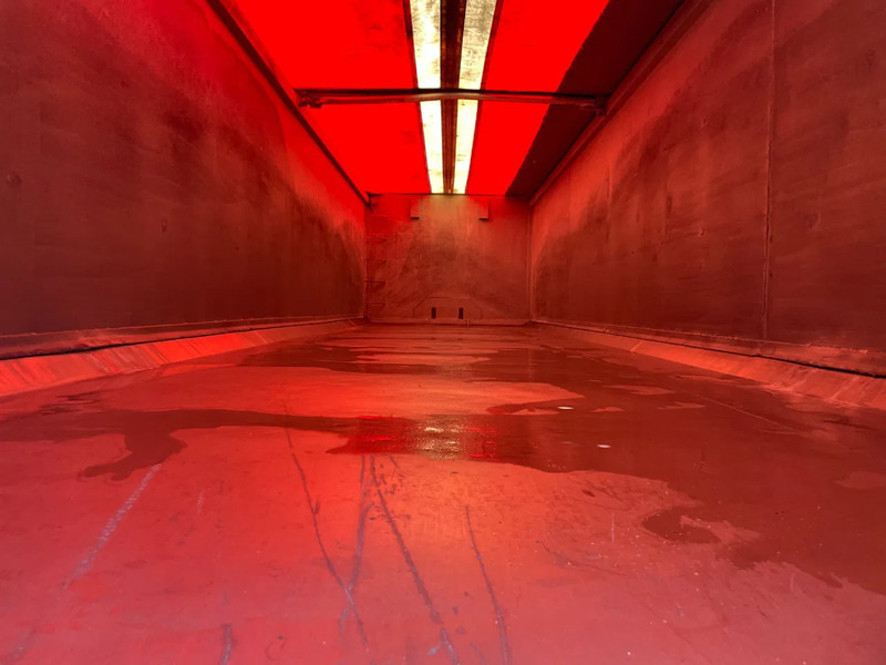 Stas 300 CX / FULL ALUMINIUM / 48M3 / APK - TUV NOVEMBER 2025 / SAF AXLES / DICS BRAKES / RVS FLOOR / - Kallur-poolhaagis: pilt 5 Stas 300 CX / FULL ALUMINIUM / 48M3 / APK - TUV NOVEMBER 2025 / SAF AXLES / DICS BRAKES / RVS FLOOR / - Kallur-poolhaagis: pilt 5