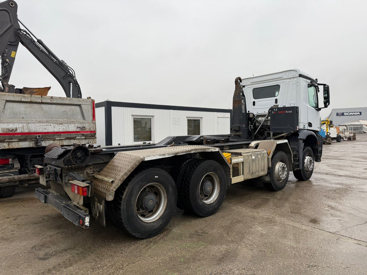 MERCEDES-BENZ Arocs 3245 - Konkstõstukiga veoauto: pilt 2 MERCEDES-BENZ Arocs 3245 - Konkstõstukiga veoauto: pilt 2