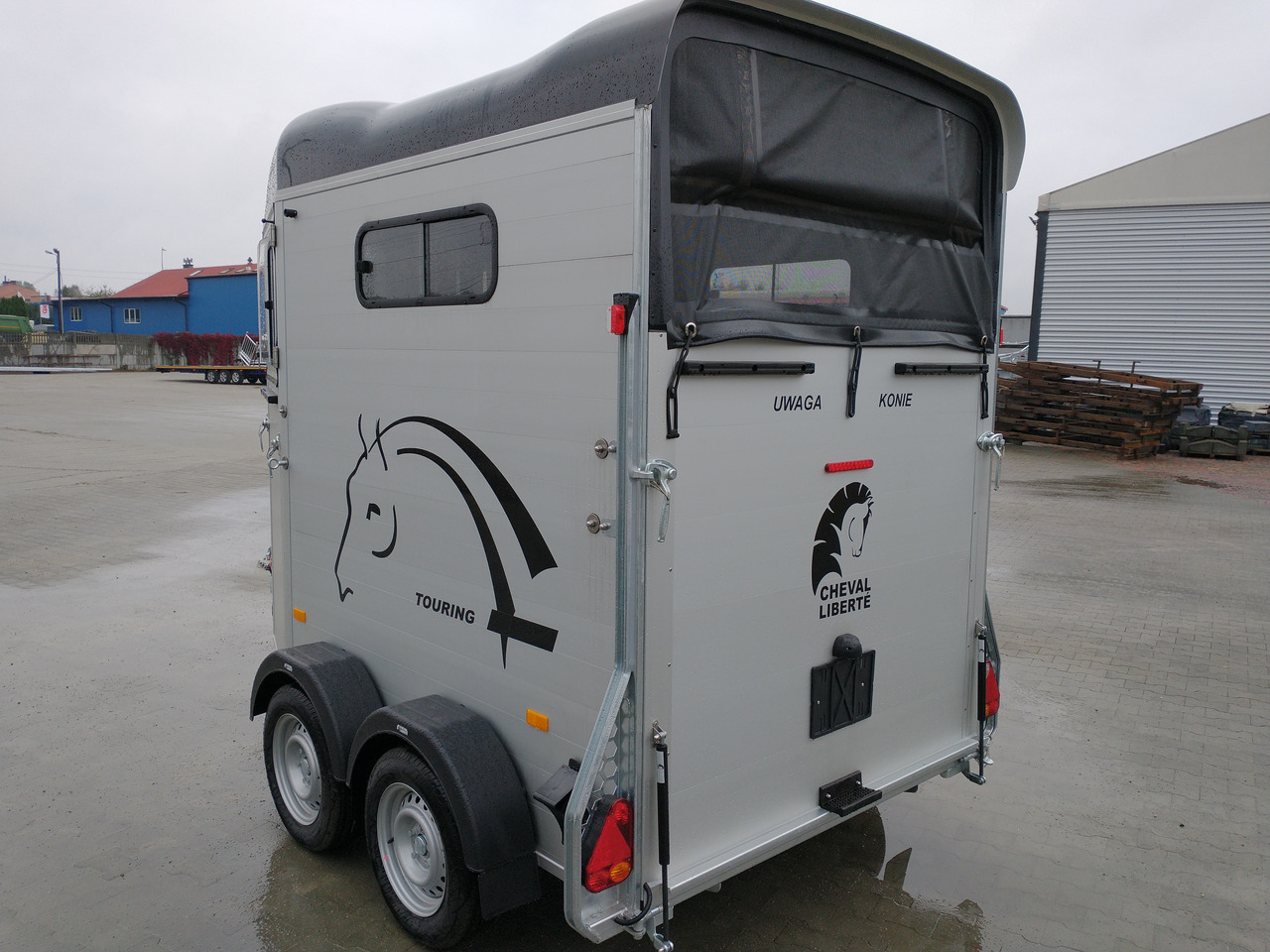 Cheval Liberté Touring Country + Siodlarnia, Debon - Hobutreiler: pilt 5 Cheval Liberté Touring Country + Siodlarnia, Debon - Hobutreiler: pilt 5