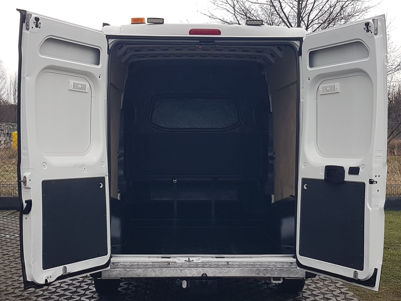 CITROEN JUMPER 6 OSÓB DUCATO BOXER KLIMA BRYGADÓWKA DŁUGI WYSOKI - Meeskonnaauto: pilt 5 CITROEN JUMPER 6 OSÓB DUCATO BOXER KLIMA BRYGADÓWKA DŁUGI WYSOKI - Meeskonnaauto: pilt 5