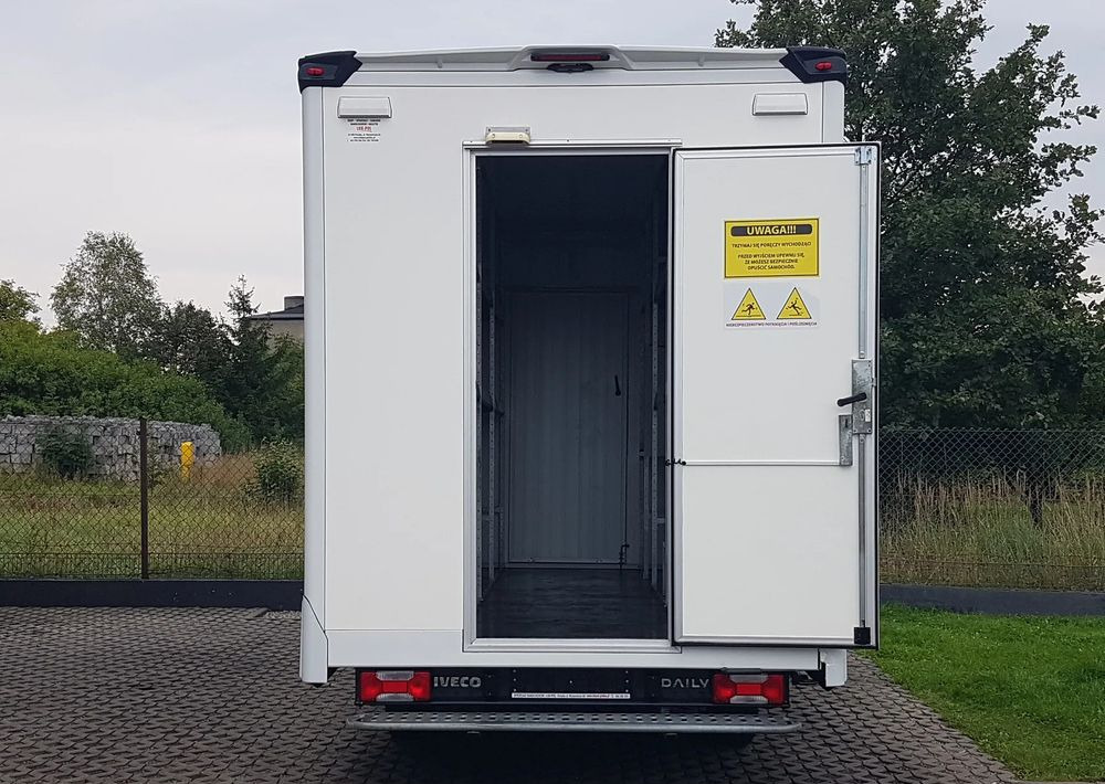 Iveco DAILY KONTENER NISKOPODŁOGOWY 4,31x2,24x2,43 FOODTRUCK SKLEP KAMPER KLIMA BAR KONIOWÓZ - Tarbesõiduk furgoon: pilt 5 Iveco DAILY KONTENER NISKOPODŁOGOWY 4,31x2,24x2,43 FOODTRUCK SKLEP KAMPER KLIMA BAR KONIOWÓZ - Tarbesõiduk furgoon: pilt 5