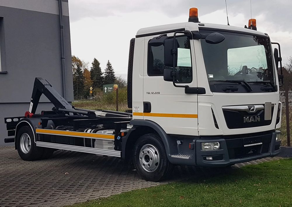 MAN TGL 12.220 HAKOWIEC 4x2 KLIMA HAKOWIEC DO KONTENERÓW - Konkstõstukiga veoauto: pilt 5 MAN TGL 12.220 HAKOWIEC 4x2 KLIMA HAKOWIEC DO KONTENERÓW - Konkstõstukiga veoauto: pilt 5