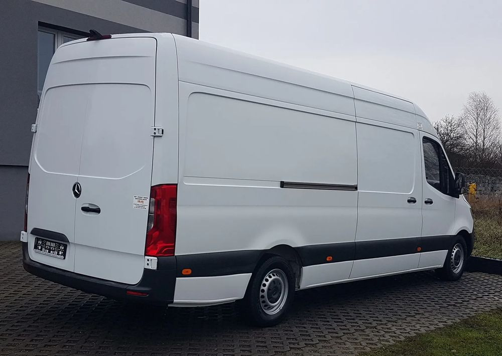 Mercedes-Benz SPRINTER MAXI CHŁODNIA AGREGAT 2 KOMORY GRZANIE IZOTERMA KLIMA 314 CDI MANUAL - Tarbesõiduk külmik: pilt 4 Mercedes-Benz SPRINTER MAXI CHŁODNIA AGREGAT 2 KOMORY GRZANIE IZOTERMA KLIMA 314 CDI MANUAL - Tarbesõiduk külmik: pilt 4