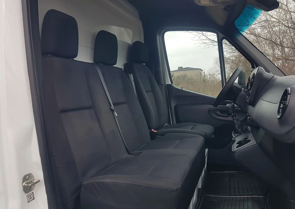 Mercedes-Benz Sprinter CHŁODNIA 8EP IZOTERMA AGREGAT ZANOTTI 4,12x2,15x2,30 KLIMA 314CDI liising Mercedes-Benz Sprinter CHŁODNIA 8EP IZOTERMA AGREGAT ZANOTTI 4,12x2,15x2,30 KLIMA 314CDI: pilt 8