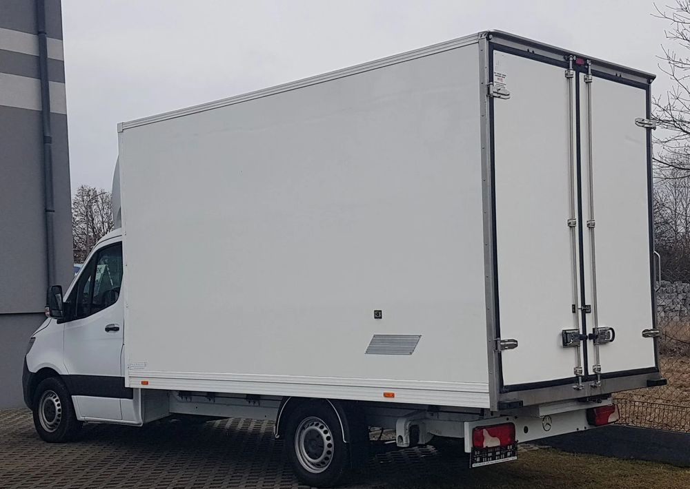 Mercedes-Benz Sprinter CHŁODNIA 8EP IZOTERMA AGREGAT ZANOTTI 4,12x2,15x2,30 KLIMA 314CDI - Tarbesõiduk külmik: pilt 3 Mercedes-Benz Sprinter CHŁODNIA 8EP IZOTERMA AGREGAT ZANOTTI 4,12x2,15x2,30 KLIMA 314CDI - Tarbesõiduk külmik: pilt 3