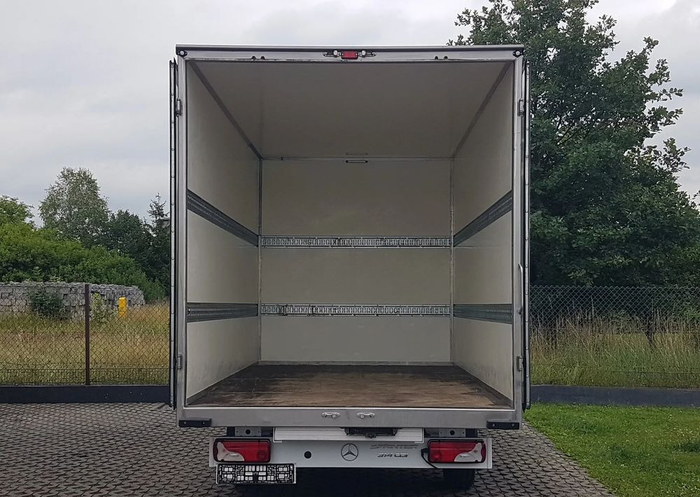 Mercedes-Benz Sprinter KONTENER 8EP 4,11x2,15x2,30 KLIMA 314 CDI MANUAL KRAJOWY - Tarbesõiduk furgoon: pilt 5 Mercedes-Benz Sprinter KONTENER 8EP 4,11x2,15x2,30 KLIMA 314 CDI MANUAL KRAJOWY - Tarbesõiduk furgoon: pilt 5
