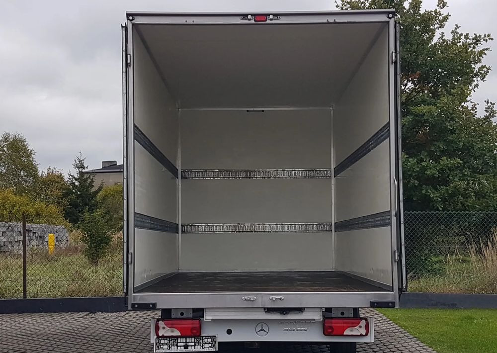 Mercedes-Benz Sprinter KONTENER 8EP 4,13x2,17x2,30 KLIMA 314 CDI MANUAL KRAJOWY - Tarbesõiduk furgoon: pilt 5 Mercedes-Benz Sprinter KONTENER 8EP 4,13x2,17x2,30 KLIMA 314 CDI MANUAL KRAJOWY - Tarbesõiduk furgoon: pilt 5
