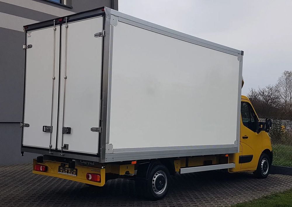 Renault MASTER KONTENER 8EP 4,21x2,23x2,22 KLIMA KRAJOWY MANUAL 6-BIEGÓW - Tarbesõiduk furgoon: pilt 4 Renault MASTER KONTENER 8EP 4,21x2,23x2,22 KLIMA KRAJOWY MANUAL 6-BIEGÓW - Tarbesõiduk furgoon: pilt 4