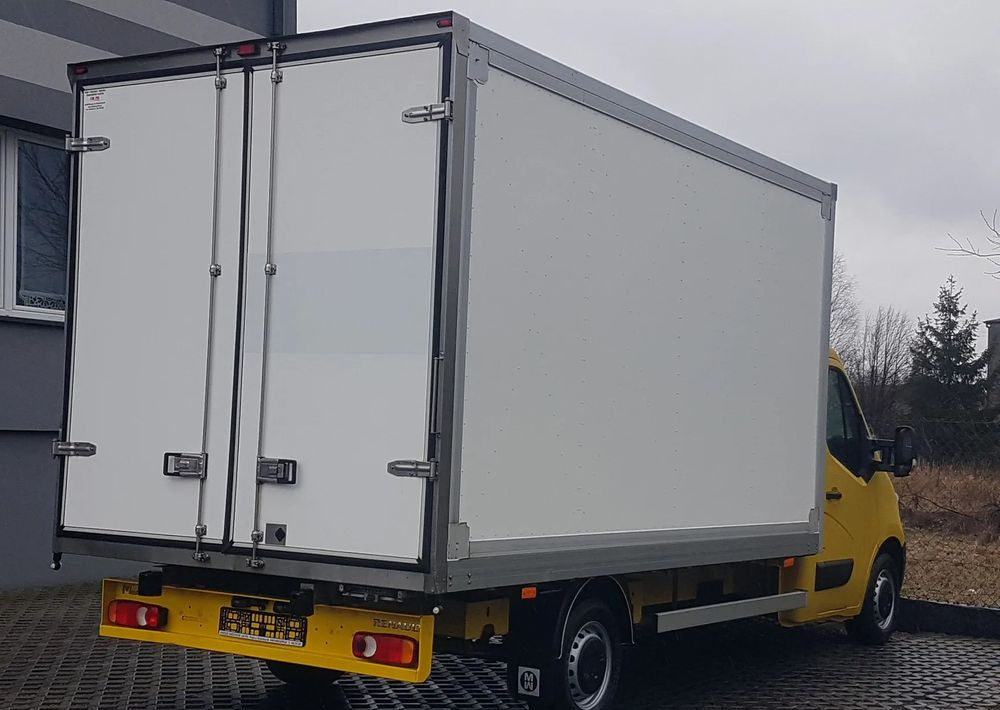 Renault MASTER KONTENER 8EP 4,21x2,23x2,22 KLIMA MANUAL KRAJOWY 6-BIEGÓW - Tarbesõiduk furgoon: pilt 4 Renault MASTER KONTENER 8EP 4,21x2,23x2,22 KLIMA MANUAL KRAJOWY 6-BIEGÓW - Tarbesõiduk furgoon: pilt 4