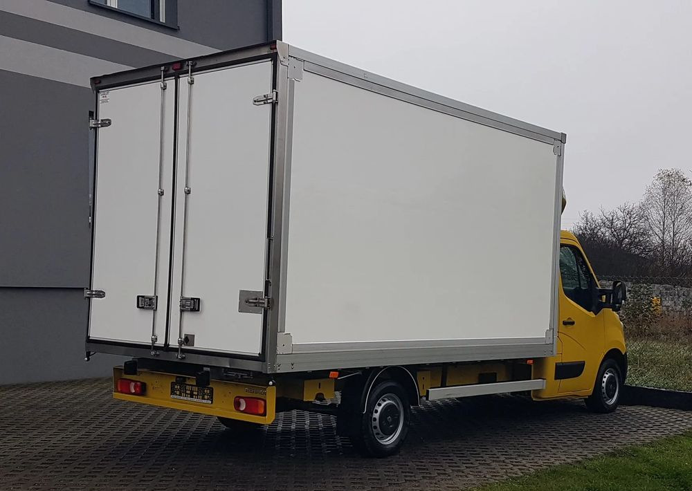 Renault MASTER KONTENER 8EP 4,21x2,23x2,22 KLIMA MANUAL KRAJOWY 6-BIEGÓW - Tarbesõiduk furgoon: pilt 4 Renault MASTER KONTENER 8EP 4,21x2,23x2,22 KLIMA MANUAL KRAJOWY 6-BIEGÓW - Tarbesõiduk furgoon: pilt 4