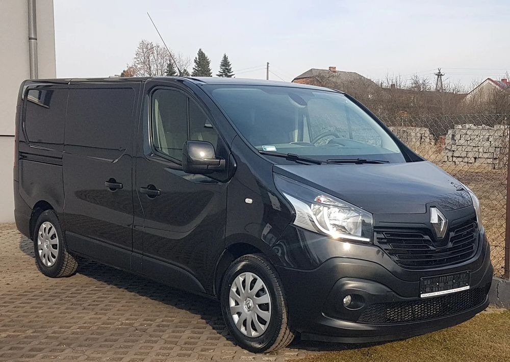 Renault TRAFIC KLIMA TEMPOMAT 1,6 DCI 145 BLASZAK VAN FURGON KRAJOWY L1H1 - Väike kaubik: pilt 1 Renault TRAFIC KLIMA TEMPOMAT 1,6 DCI 145 BLASZAK VAN FURGON KRAJOWY L1H1 - Väike kaubik: pilt 1