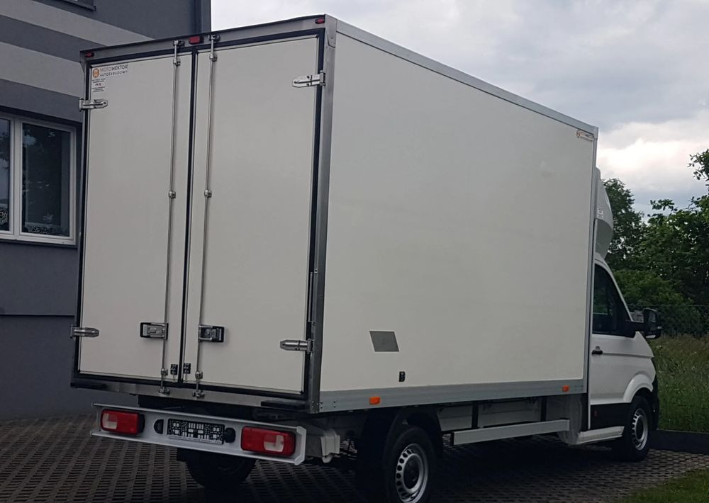 Volkswagen CRAFTER 8 EP KONTENER 4,09x2,15x2,32 KLIMA 2,0 TDI KRAJOWY - Tarbesõiduk furgoon: pilt 4 Volkswagen CRAFTER 8 EP KONTENER 4,09x2,15x2,32 KLIMA 2,0 TDI KRAJOWY - Tarbesõiduk furgoon: pilt 4