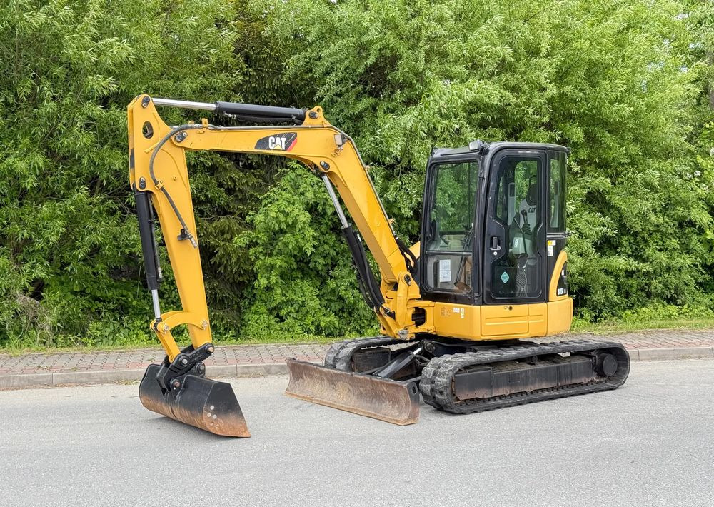 Caterpillar Minikoparka * CAT 305.5 CR * Sprowadzona ! * Bardzo Dobry Stan * Minikoparka - Lintekskavaator: pilt 1 Caterpillar Minikoparka * CAT 305.5 CR * Sprowadzona ! * Bardzo Dobry Stan * Minikoparka - Lintekskavaator: pilt 1