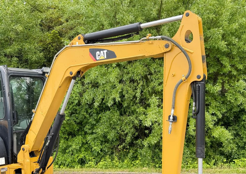 Caterpillar Minikoparka * CAT 305.5 CR * Sprowadzona ! * Bardzo Dobry Stan * Minikoparka - Lintekskavaator: pilt 3 Caterpillar Minikoparka * CAT 305.5 CR * Sprowadzona ! * Bardzo Dobry Stan * Minikoparka - Lintekskavaator: pilt 3