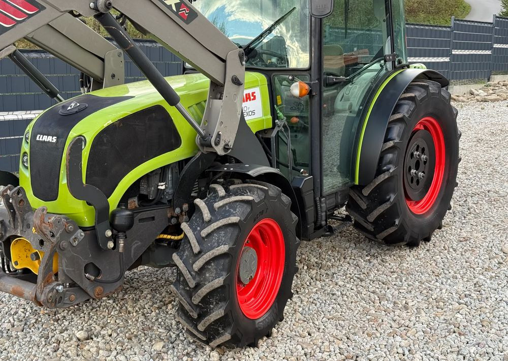 Claas * 240 F NEXOS CLAAS * 4x4 * Sadowniczy * Tur MX F304 * TUZ * Wałek WOM* Ciągnik * Traktor * - Traktor: pilt 5 Claas * 240 F NEXOS CLAAS * 4x4 * Sadowniczy * Tur MX F304 * TUZ * Wałek WOM* Ciągnik * Traktor * - Traktor: pilt 5