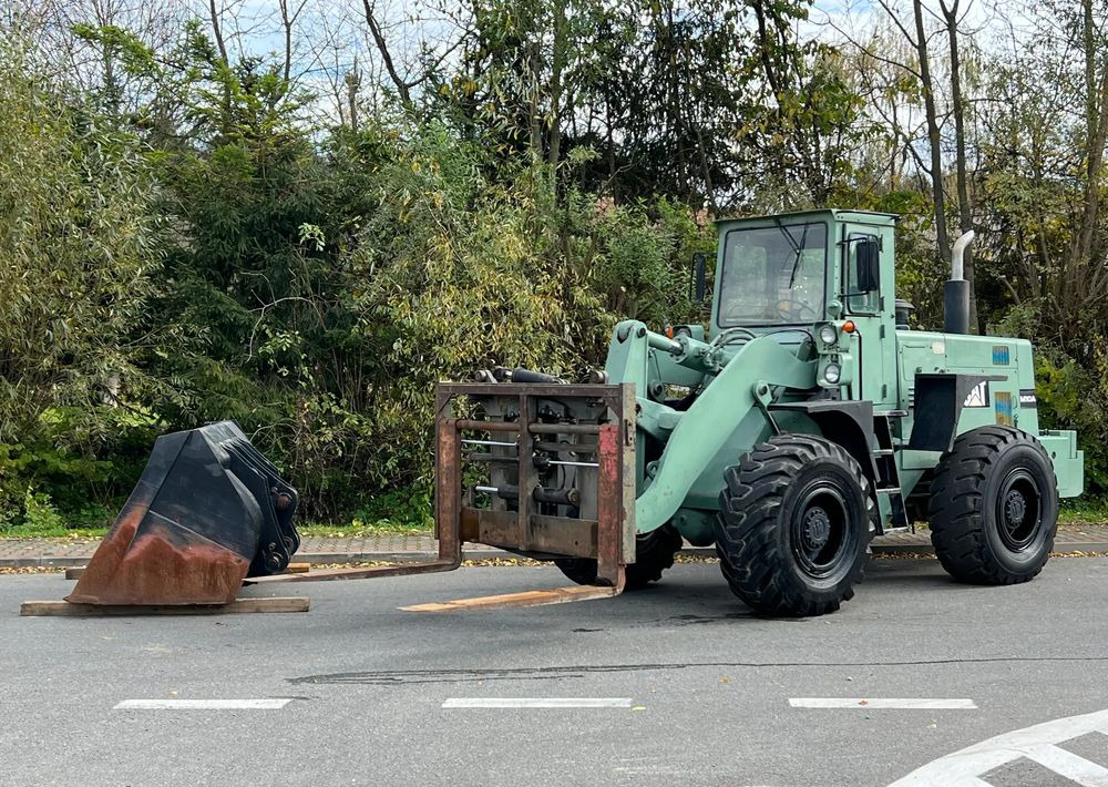 Komatsu Ładowarka KOMATSU 540 EX- Widły Łyżka Bardzo Dobry Stan ( CAT JCB Liebherr ) - Rataslaadur: pilt 2 Komatsu Ładowarka KOMATSU 540 EX- Widły Łyżka Bardzo Dobry Stan ( CAT JCB Liebherr ) - Rataslaadur: pilt 2