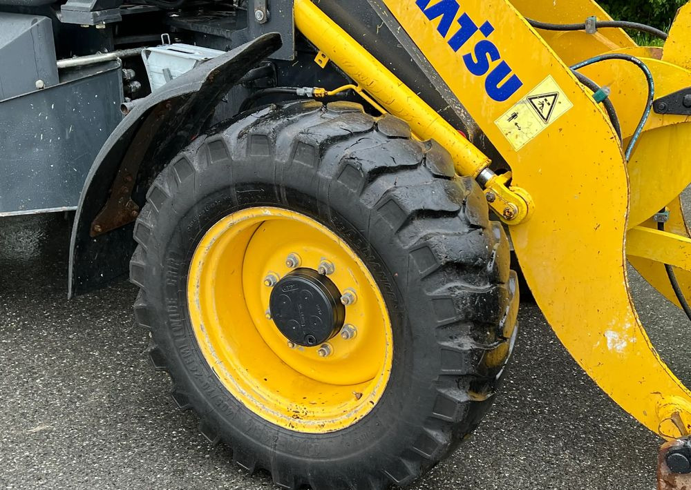 Komatsu Ładowarka KOMATSU WA 90 STAN IDEALNY - Rataslaadur: pilt 5 Komatsu Ładowarka KOMATSU WA 90 STAN IDEALNY - Rataslaadur: pilt 5
