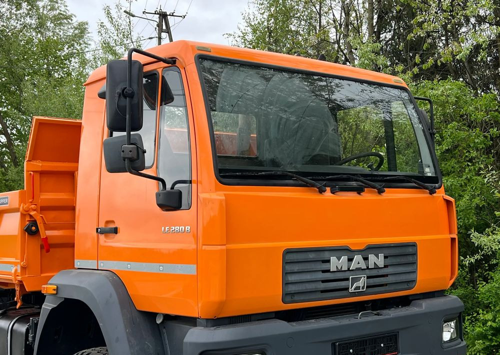 MAN * LE 280 B * MAN * 4x4 * Kiper Wywrotka x3 * Meiller * Sprowadzony * Stan Perfekcyjny * - Kallurauto: pilt 4 MAN * LE 280 B * MAN * 4x4 * Kiper Wywrotka x3 * Meiller * Sprowadzony * Stan Perfekcyjny * - Kallurauto: pilt 4