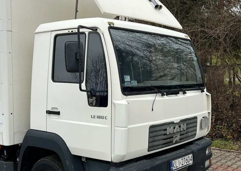 MAN MAN 8-180 KONTENER WINDA ZAŁADOWCZA - Kasti veoauto: pilt 4 MAN MAN 8-180 KONTENER WINDA ZAŁADOWCZA - Kasti veoauto: pilt 4