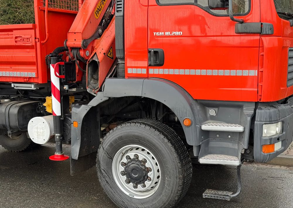 MAN TGM 18-280 MAN 4x4 HDS PALFINGER 105 KIPER WYWROTKA MEILLER BARDZO DOBRY STAN - Kallurauto: pilt 5 MAN TGM 18-280 MAN 4x4 HDS PALFINGER 105 KIPER WYWROTKA MEILLER BARDZO DOBRY STAN - Kallurauto: pilt 5