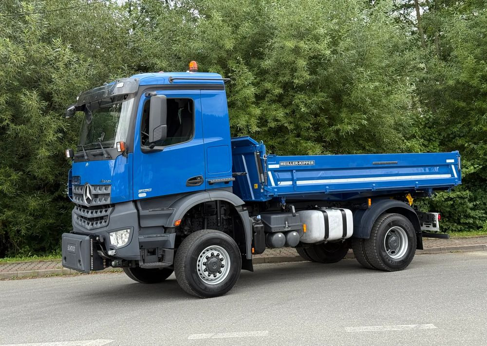 Mercedes-Benz * Arocs * 4X4 * JAK NOWY * Wywrotka Kiper Meiller * Sprowadzony * 80.700 km Oryginalnie * Mercedes - Kallurauto: pilt 3 Mercedes-Benz * Arocs * 4X4 * JAK NOWY * Wywrotka Kiper Meiller * Sprowadzony * 80.700 km Oryginalnie * Mercedes - Kallurauto: pilt 3