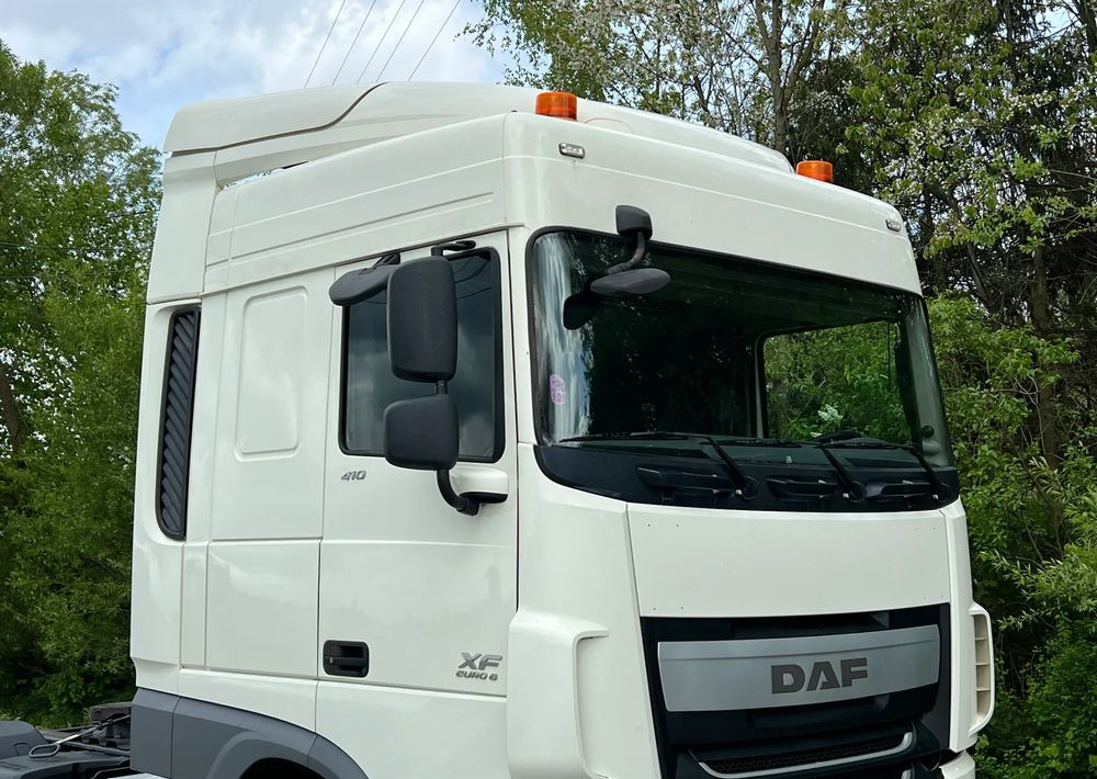 DAF *DAF XF 106 410 Euro 6 RETARDER KLIMA SPROWADZONY SUPER STAN CIĄGNIK SIODŁOWY - Sadulveok: pilt 4 DAF *DAF XF 106 410 Euro 6 RETARDER KLIMA SPROWADZONY SUPER STAN CIĄGNIK SIODŁOWY - Sadulveok: pilt 4