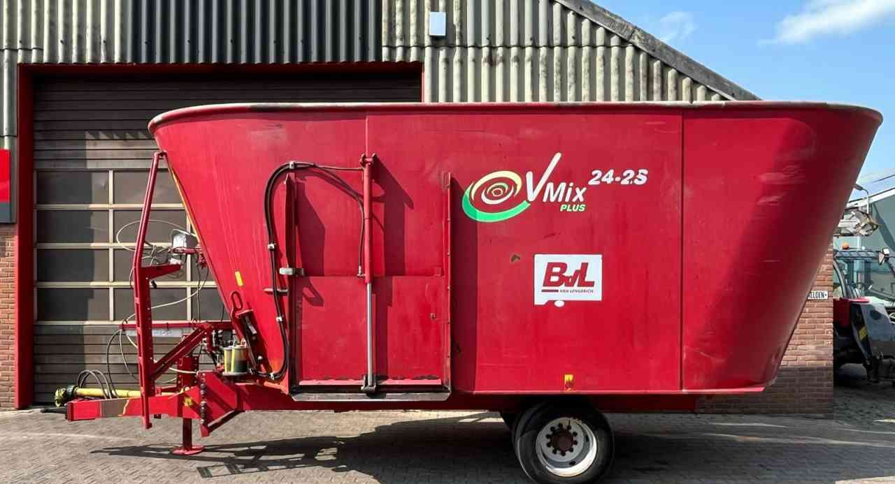 BVL V-Mix 24-2S Voermengwagen voermachines - Söödasegamisvanker: pilt 1 BVL V-Mix 24-2S Voermengwagen voermachines - Söödasegamisvanker: pilt 1