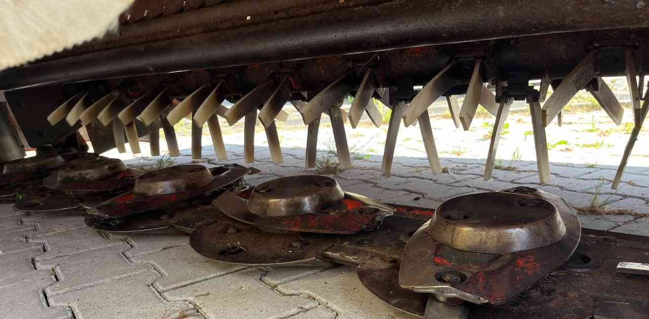 Kuhn FC283 schijvenmaaier achtermaaier weidebouwmachines - Niiduk: pilt 5 Kuhn FC283 schijvenmaaier achtermaaier weidebouwmachines - Niiduk: pilt 5