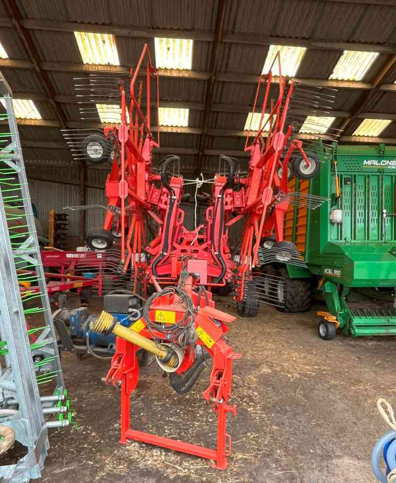 Kuhn GA 8521 zwadhark zwiller rugger rake weidebouwmachines - Kaarutaja/ Reha: pilt 3 Kuhn GA 8521 zwadhark zwiller rugger rake weidebouwmachines - Kaarutaja/ Reha: pilt 3