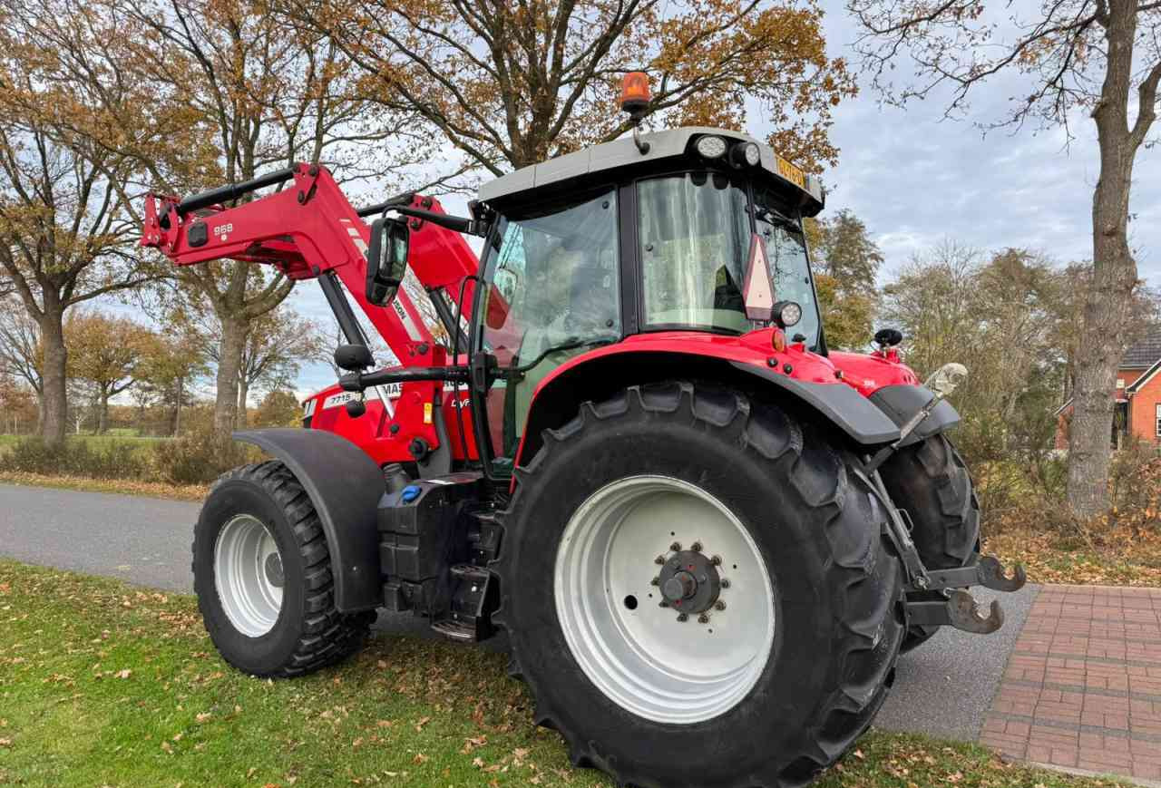 Massey Ferguson 7715S Dyna-6 Efficient Tractoren - Traktor: pilt 4 Massey Ferguson 7715S Dyna-6 Efficient Tractoren - Traktor: pilt 4