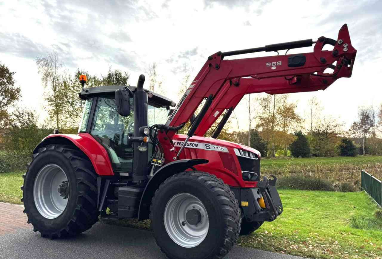 Massey Ferguson 7715S Dyna-6 Efficient Tractoren - Traktor: pilt 2 Massey Ferguson 7715S Dyna-6 Efficient Tractoren - Traktor: pilt 2
