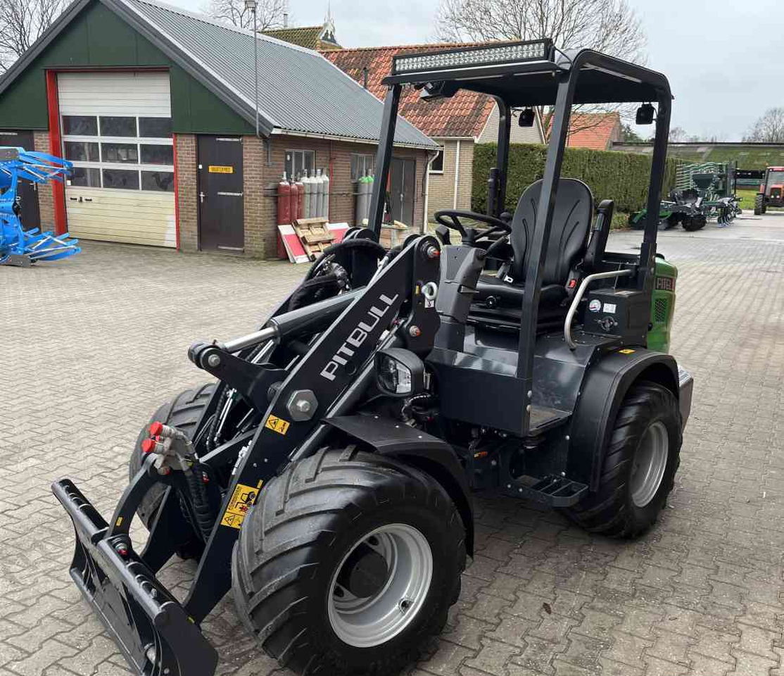 Pitbull 28-50E Elektrische minishovel, compact loader. Shovels - Rataslaadur: pilt 4 Pitbull 28-50E Elektrische minishovel, compact loader. Shovels - Rataslaadur: pilt 4